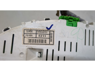 Панель приборов Honda CR-V 2001-2006 78100E211