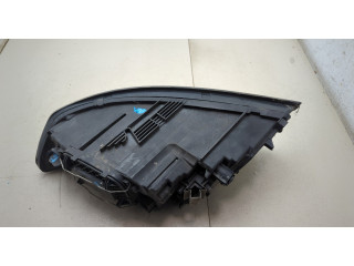 Фара передняя  Volvo V50 2004-2012 правая 