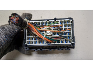 Блок предохранителей  Chevrolet Tahoe 1999-2006      15770994   