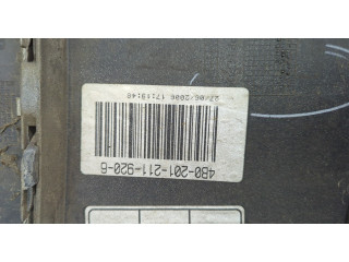 Решетка радиатора  Volvo S40 2004-          