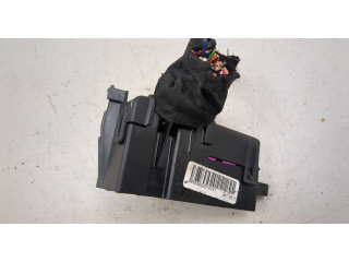 Блок предохранителей  Volkswagen Passat 7 2010-2015 Европа         