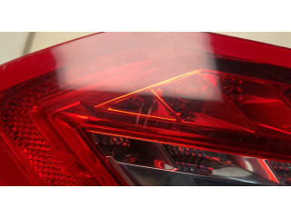 Задний фонарь          