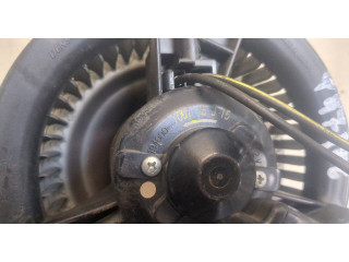 Моторчик печки  Volkswagen Jetta 5 2004-2010 1K2819015C    1K2819015C   