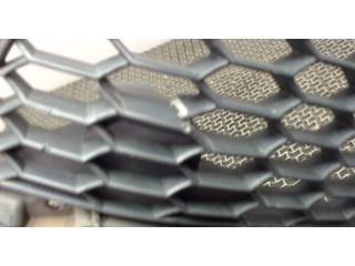 Решетка радиатора  Mitsubishi Outlander XL 2006-2012           2.4 