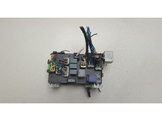 Блок предохранителей Toyota Matrix 2002-2008 8264101040, TN2323008710