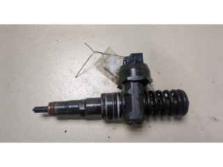 Форсунка топливная  Volkswagen Golf Plus    038130073G     