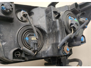 Фара передняя Toyota Sequoia 2008- правая