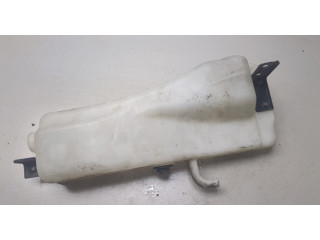 Бачок омывателя Mitsubishi Pajero 1990-2000 2.5