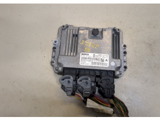 Блок управления двигателем  Peugeot Partner 2008-2012     