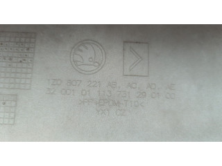 Бампер  Skoda Octavia (A5) 2004-2013 передний   1Z0807221AC