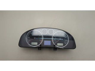 Панель приборов  Volkswagen Passat 5 2000-2005            