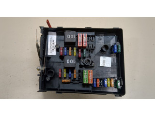 Блок предохранителей Volkswagen Golf 6 2009-2012 1K0937125