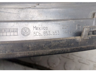 Решетка радиатора Volkswagen Jetta 6 2010-2015 5C6853653