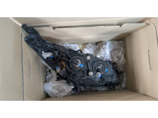 Фара передняя Mazda 3 (BL) 2009-2013 левая