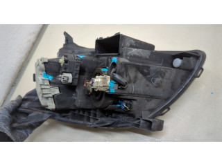 Фара передняя  Toyota Avensis 2 2003-2008 правая 