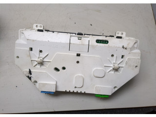 Панель приборов  Suzuki Grand Vitara 1997-2005              Бензин