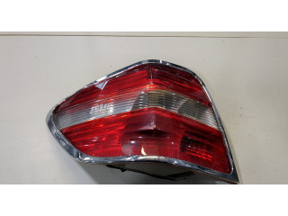 Задний фонарь          