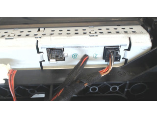 Дисплей бортового компьютера Mercedes C W204 2007-2013 2046801231