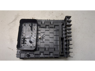 Блок предохранителей Volkswagen Golf Plus 1.6