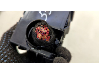 Блок предохранителей GMC Terrain 2017-2021 33172518