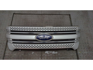 Решетка радиатора  Ford Explorer 2010-2015          
