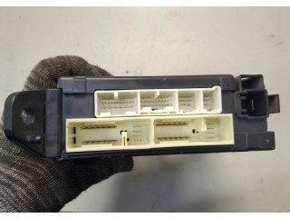 Блок предохранителей  Toyota Tundra 2007-2013         