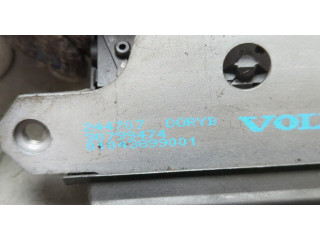 Замок багажника  Volvo V50 2004-2012       