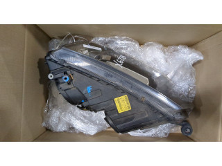 Фара передняя  Skoda Octavia (A7) 2013-2023 левая 