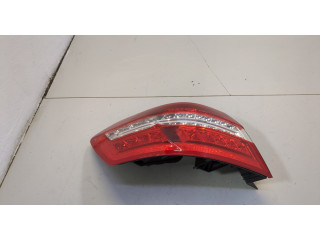 Задний фонарь