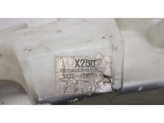 Бачок омывателя Jaguar XF 2007–2012 3