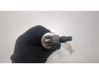 Форсунка топливная  Opel Meriva 2010-2018    55567729     