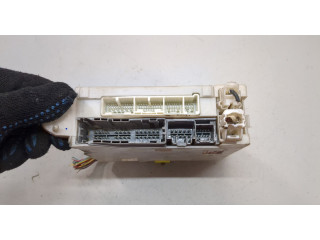 Блок предохранителей  Lexus IS 2005-2016         