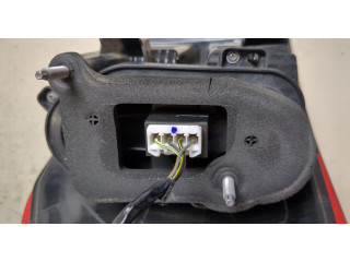 Задний фонарь          