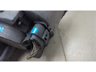 Фара передняя Volkswagen Caddy 2004-2015 правая