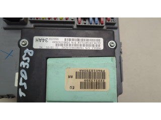 Блок предохранителей Jeep Liberty 2001-2007 56010395AA