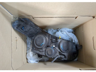 Фара передняя Citroen C3 picasso 2009-2017 левая