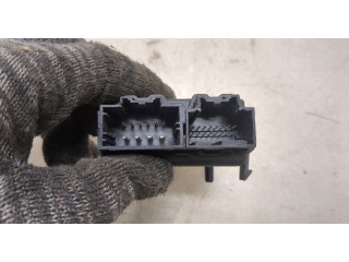 Блок комфорта  Chevrolet Equinox 2017-      13517920  