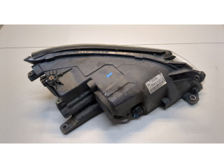 Фара передняя Volkswagen Tiguan 2007-2011 левая