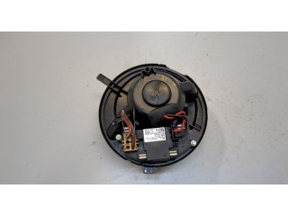 Моторчик печки  Audi A3 (8P) 2003-2013 1K2820015H    1K2820015H   