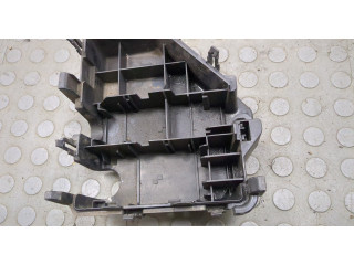 Корпус блока предохранителей  Cadillac CTS 2007-2014      25954993   