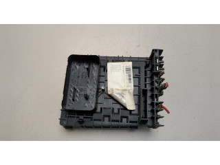 Блок предохранителей Volkswagen Caddy 2004-2015 1K0937125