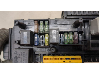 Блок реле  Mercedes C W204 2007-2013         