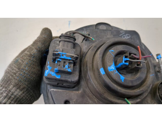 Фара передняя  Jeep Liberty 2002-2006 правая 