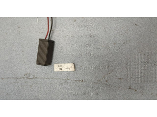 Бампер Volkswagen Scirocco 2008- задний 1K8807417H