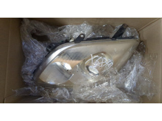 Фара передняя  Toyota Avensis 2 2003-2008 левая 