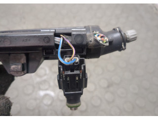 Форсунка топливная Skoda Fabia 2007-2014 03E906031C, 03E133320A