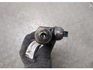 Форсунка топливная Volkswagen Golf 5 2003-2009 038130073BR