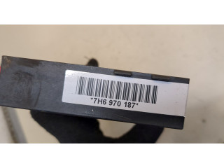 Блок предохранителей  Volkswagen Transporter 5 2003-2015         