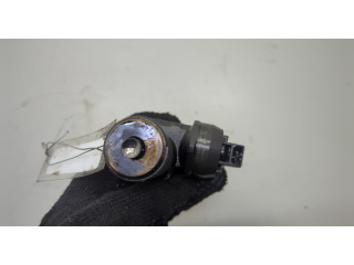 Форсунка топливная Volkswagen Golf 5 2003-2009 038130073BN