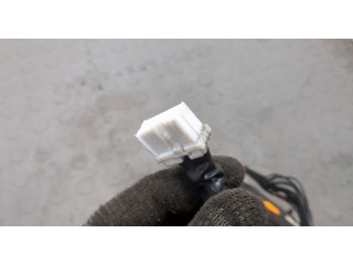 Зеркало боковое Infiniti QX56 2004-2010 правое 96301ZC400